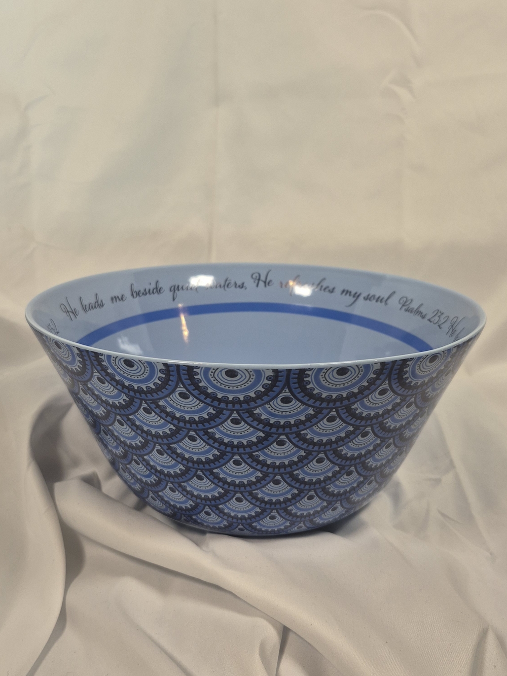 Christianbook Psalms 23:2 Indigo Serving Bowl Ceramic Scallop NEW Without Box